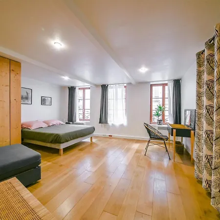 Flow Hostel - un cocon au cœur de Metz Extérieur photo